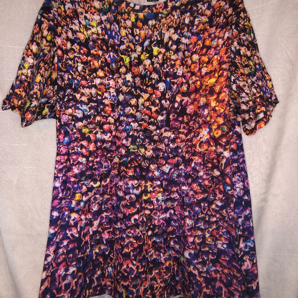 Into the AM Men’s Short Sleeve “People” Shirt XL